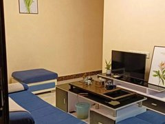 梅州梅江金燕大道万达华府三期E区，电梯2房，75平方左右，1400包网络物业出租房源真实图片