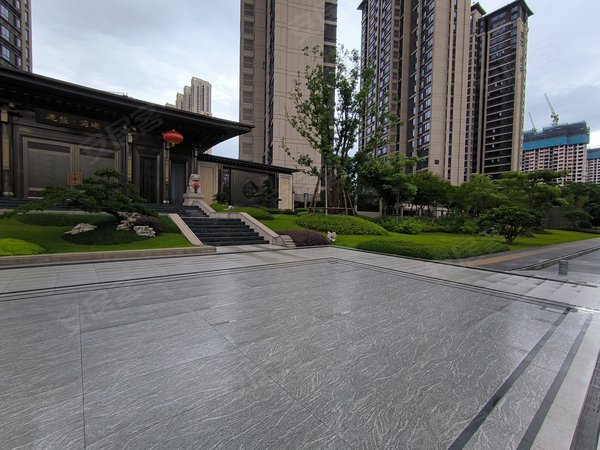 厦门海沧马銮湾新城建发湾璟精装全屋配齐4房,拎包入住,商场地铁都在