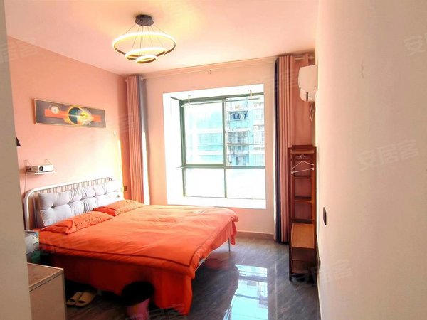 抚州临川临川锦绣华庭锦绣华庭电梯房1房精致装修!家电齐全!硕果附近!