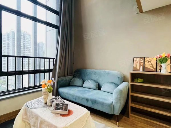 郑州郑东新区新东站片云悦公馆云悦公馆 1室2厅1卫 40平 精装修 电梯