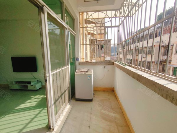 南宁兴宁朝阳新和平新和平 2室2厅1卫 配套齐全 75平 南北通透出租