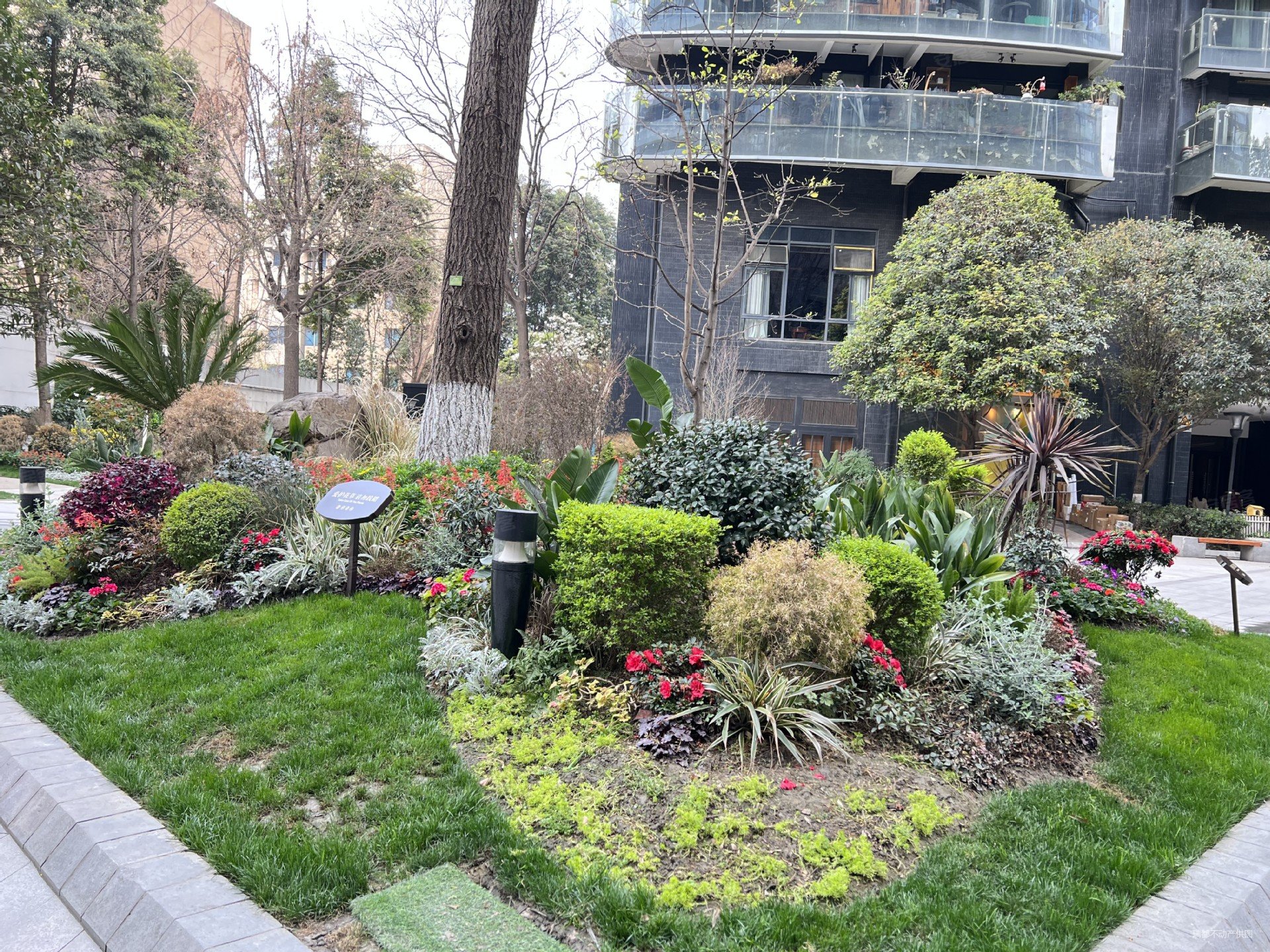 地铁出口清水套三带入户花园端户首座桐梓林欧城