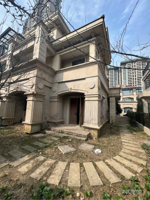 蠡湖一号临蠡湖公园法式别墅