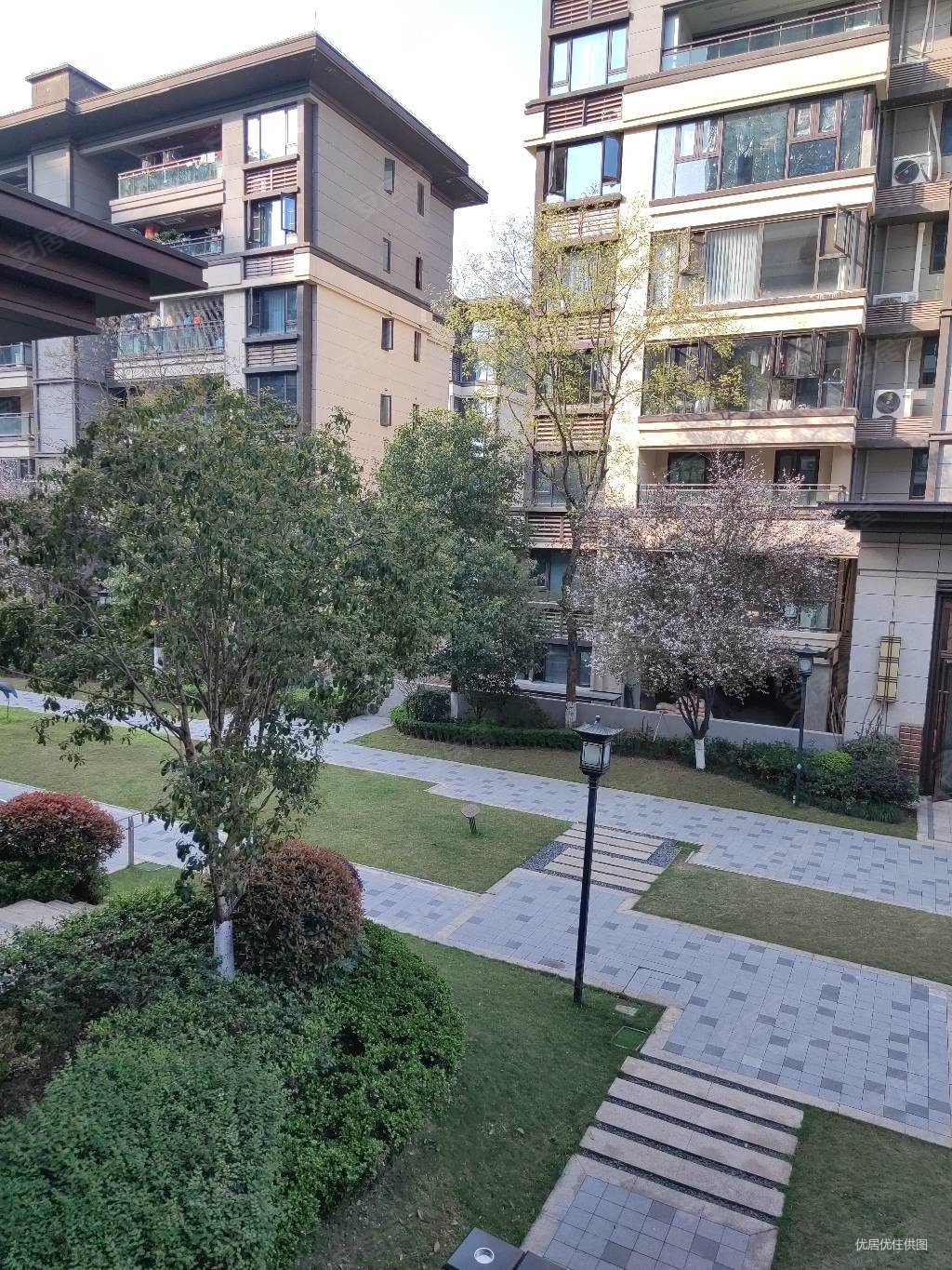 四房双卫,荣盛华府(一期)二手房,188万,4室1厅,2卫,117平米-重庆安居