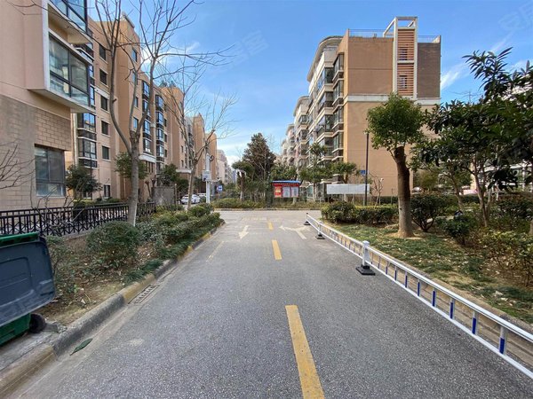 无锡滨湖河埒奥林花园d区工业园旁 近新体地铁四号线 蓝庭奥林整租