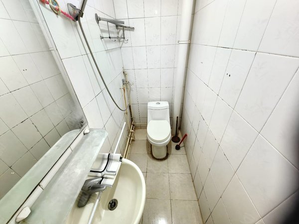 北京西城和平门前门西大街小区(价钱可谈)(南向急租)(有电梯)(业主好说话)(有钥匙)出租房源真实图片