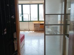 扬州邗江邗江周边一室一厅装修清爽，朝南，电梯提包入住，1000月出租房源真实图片