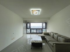 桂林灵川八里街城区桂林北站旁 香林郡小区电梯4房出租 4台空调 看房免费出租房源真实图片