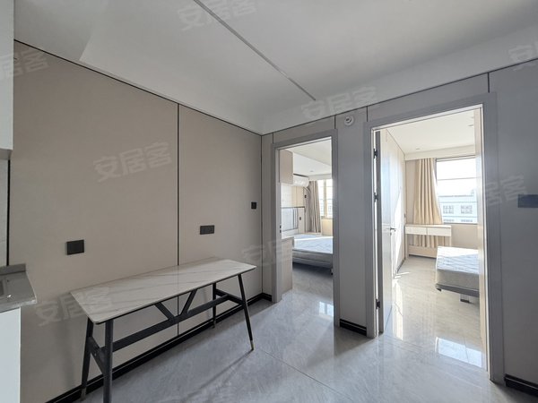 金华浦江县浦江城东永在大道909号楼本人房栋，靠近253夜市高楼层两室出租，随时看房，停车方便。出租房源真实图片