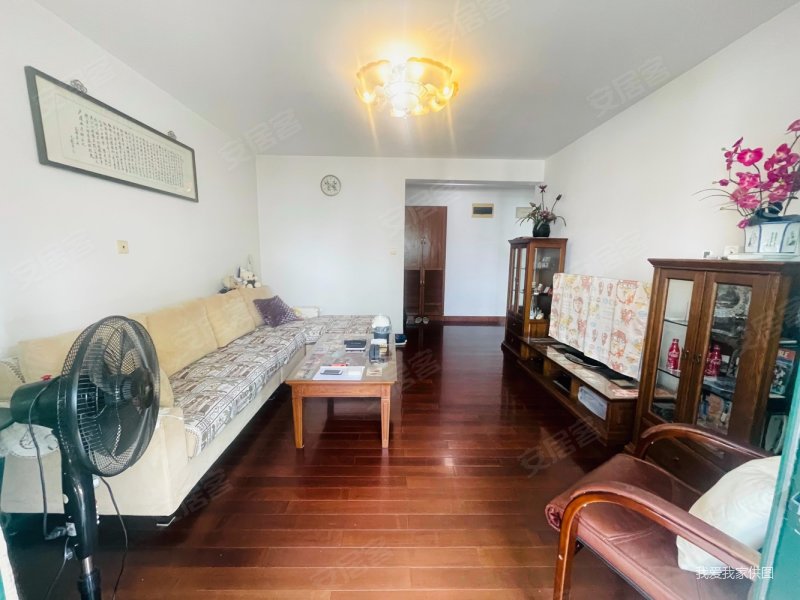 新出高区三房,全网shou发,老业主委托,外司没有诚意出售,,虹桥馨苑