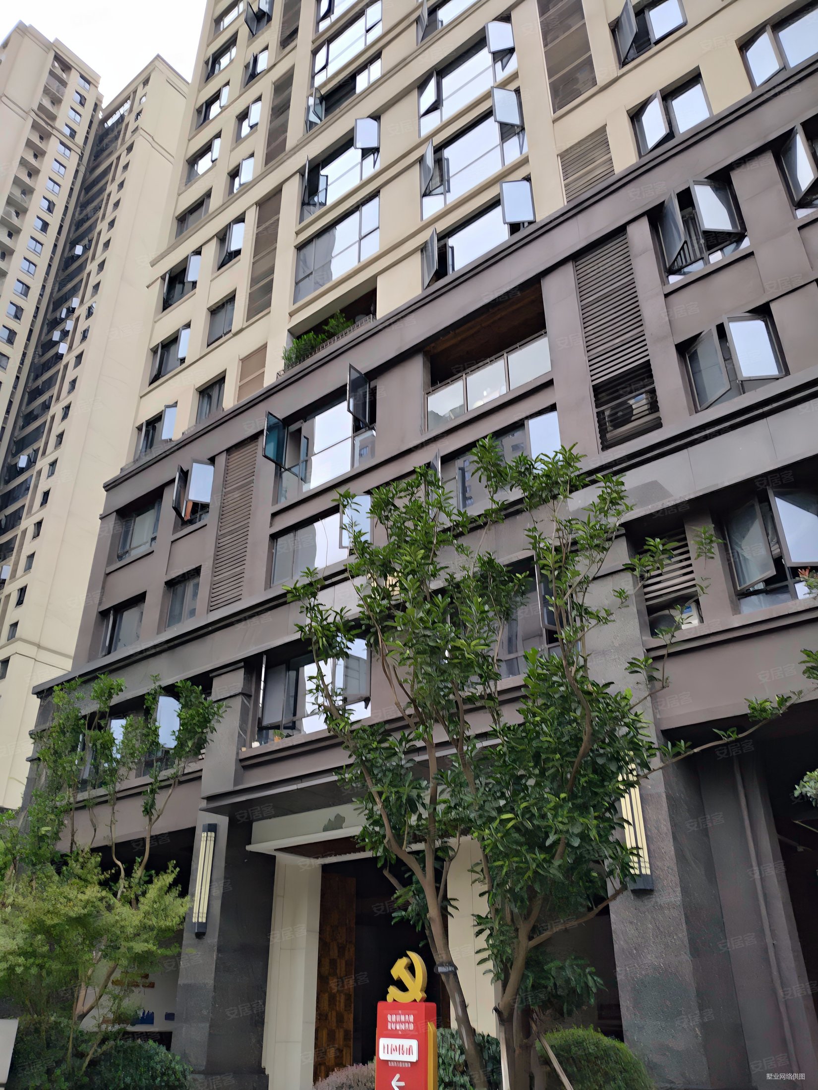 出行方便 3室2厅 好房诚意出售,电建洺悦城公园里