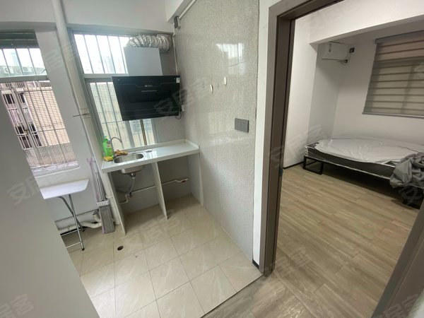 深圳龙岗爱联太平村(甄选好房)爱联地铁站 精装一房 拎包入住 随时