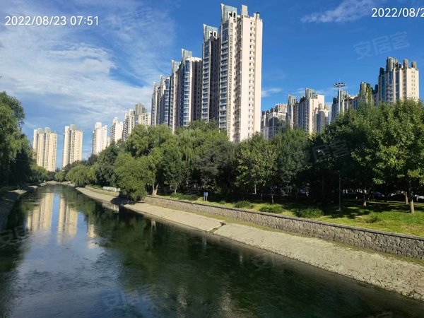 苍南东湖湾(西区)物业直租,临河三居室,看房随时,优惠多多,带外飘阳台