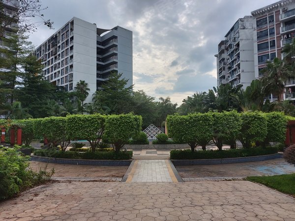 深圳龙岗宝龙蓝钻风景宝龙深高旁,蓝钻精致一房一厅,仅租2000元出租