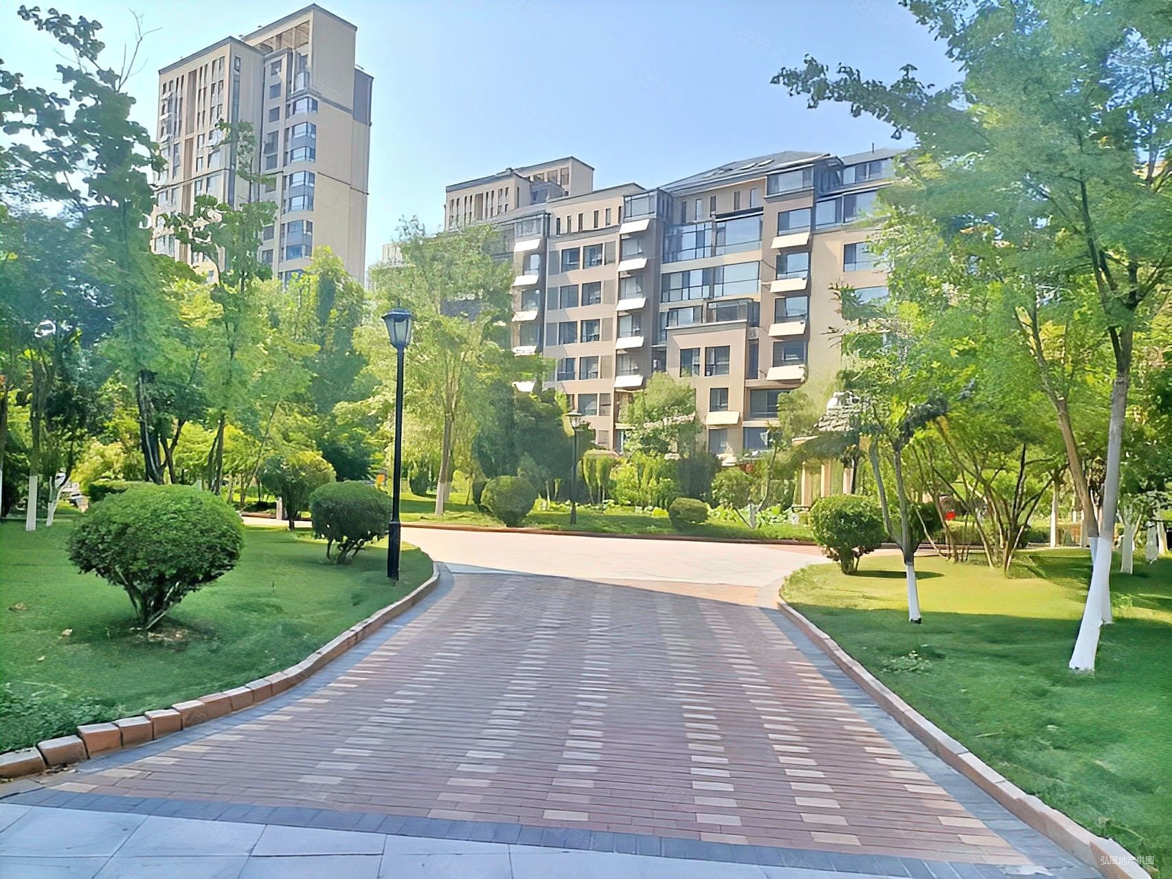 急售1楼带院花园洋房鑫苑名家山大二院历山路海尔云