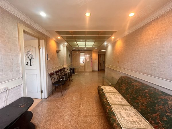 天津河西越秀路和平公寓和平公寓 近田家炳中学 电梯房 南北通透 精