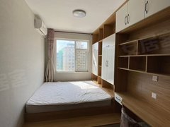 烟台开发区高级中学实拍!嵛景华城精装两室出租温馨舒适拎包入住靠近天宇农贸市场出租房源真实图片