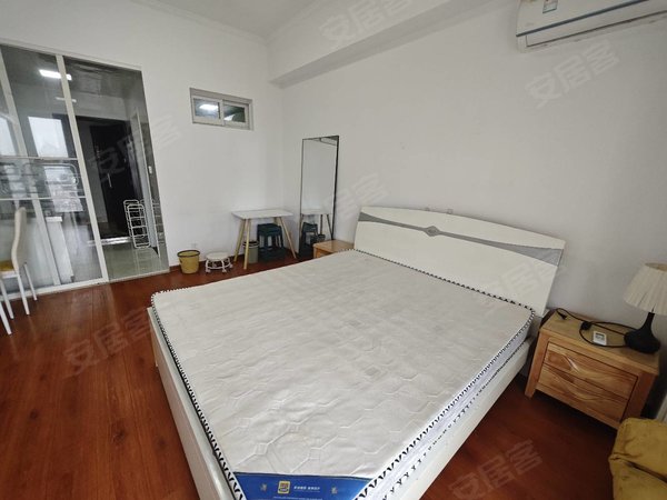 马鞍山雨山华润苏果橙果公寓橙果公寓精装一室 民用水电 家电家具齐全