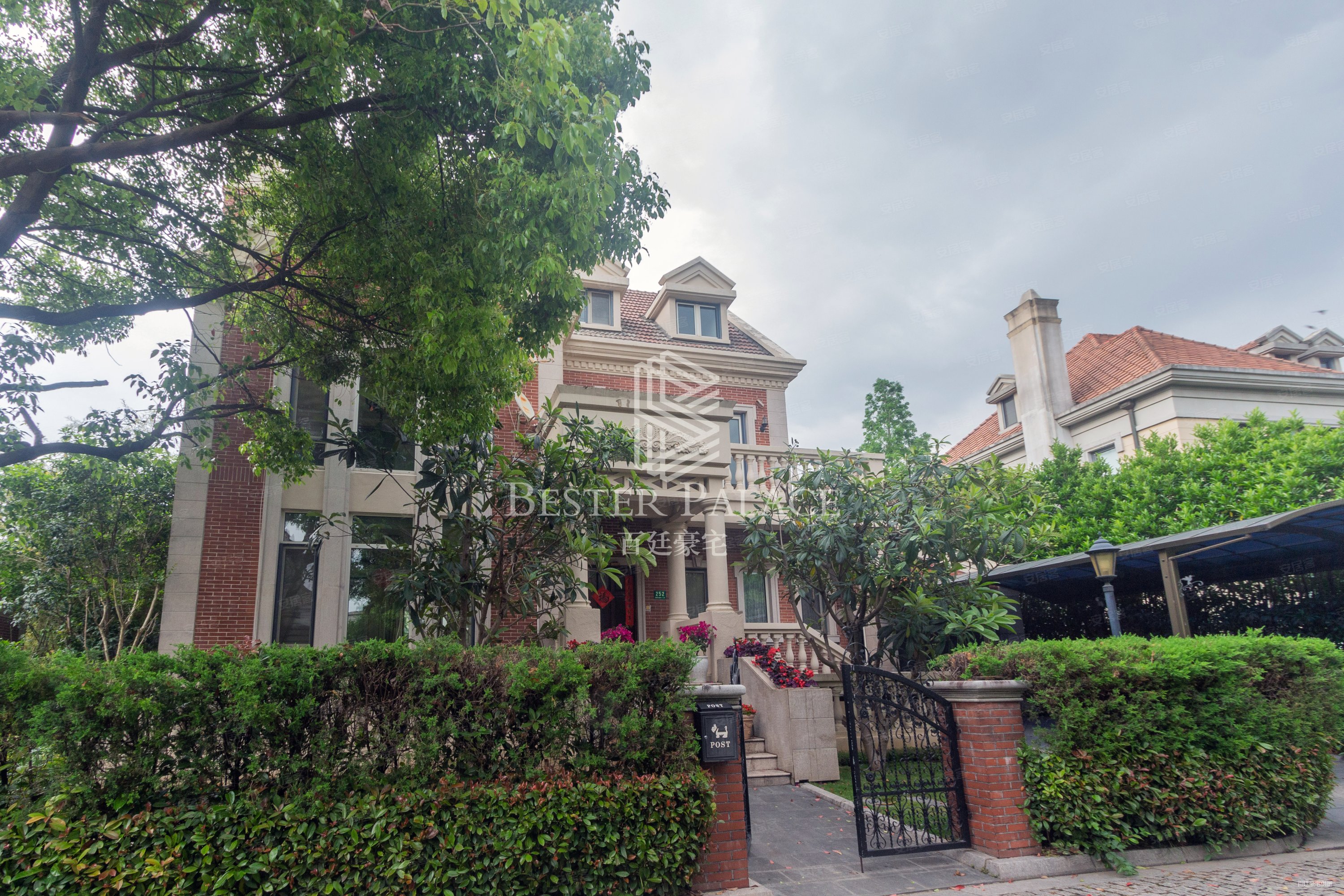 云间绿大地别墅