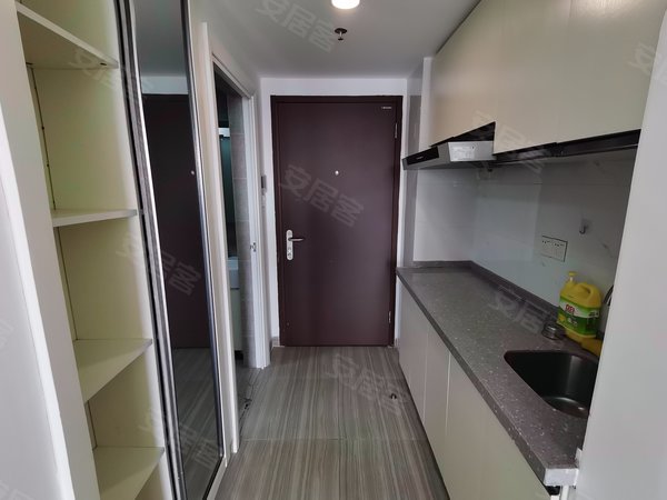 佛山顺德伦教银钻广场(一千一百元 独立阳台)银钻广场 1室1厅1卫 电梯