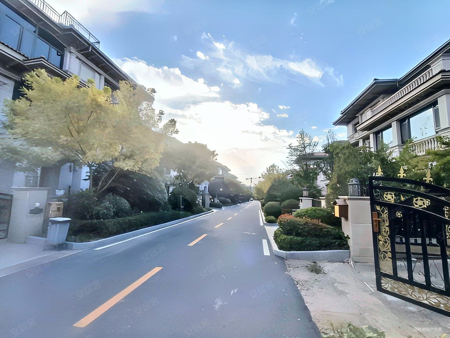 郑州碧桂园二期湖光山色(别墅)5室3厅4卫317㎡南北310万