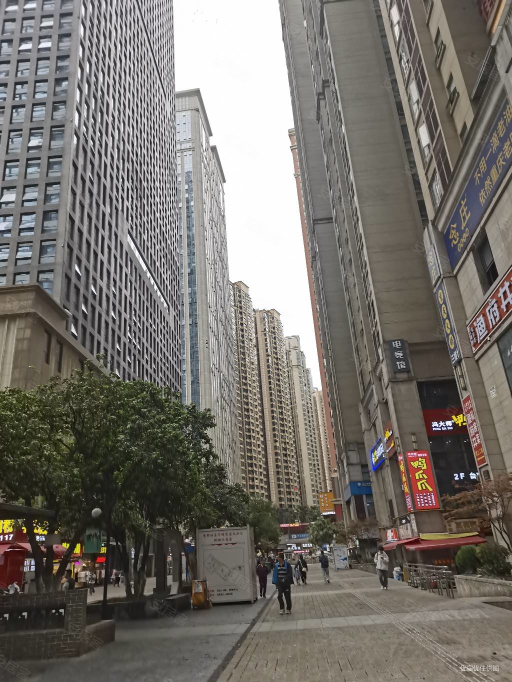 贵阳房产网>贵阳二手房>南明二手房>花果园二手房>花果园e区>