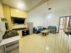 六盘水钟山新世纪广场2室一厅一厨一卫出租，电梯，室内干净整洁。出租房源真实图片