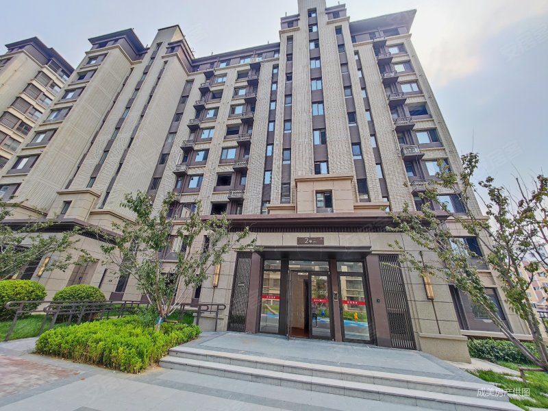 88平三室两厅一卫威海临港区保利翰林苑现房清售