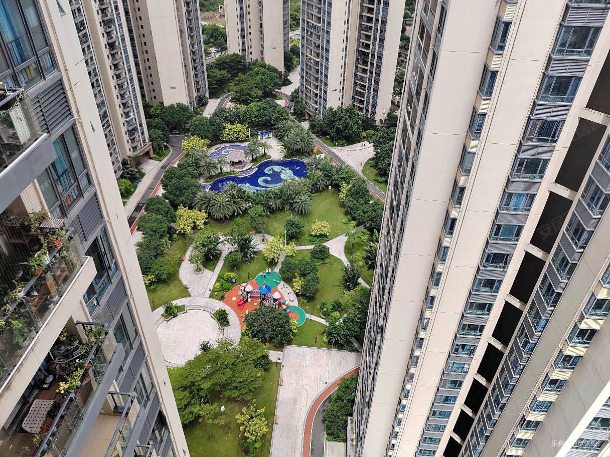 碧桂园太东公园上城4室2厅2卫88㎡南北120万