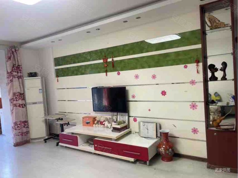 金海花园(滨海) 正南朝向 中间楼层 满五   交通便捷