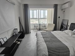 信阳浉河和美广场天润旁精装公寓 可短租可押一付一出租房源真实图片