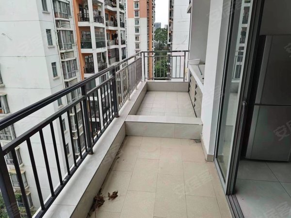 【多图】保利山水怡城,望州岭租房,保利山水怡城 精装3房 大阳台 保养