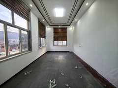 济南市中八里洼金鸡岭别墅区第二排 停车方便 价格好谈 有钥匙随时 多套出租出租房源真实图片