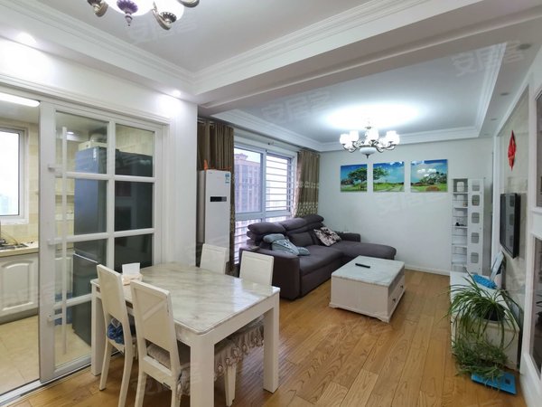 连云港海州苏宁广场凤凰名都凤凰名都 2室2厅1卫 90平 电梯房 精装修