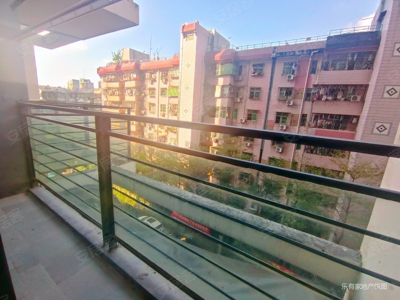 深圳房产网>深圳二手房>南山二手房>华侨城二手房>侨城馨苑>