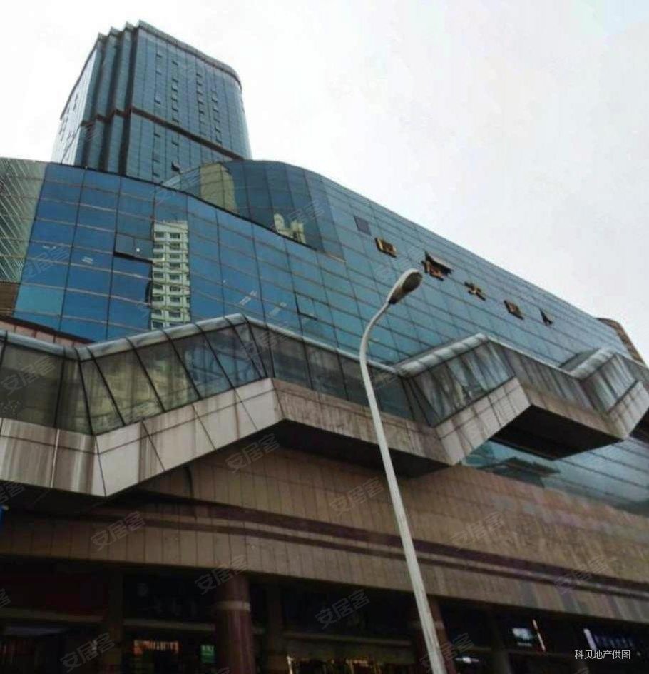 陆家嘴丨八佰伴对面丨9号线商城路地铁口丨全景落地窗丨精装修