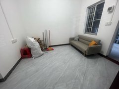 阳春春城春城城区二小附近3房出租7000月租 家私家电齐全随时看房购物便利出租房源真实图片