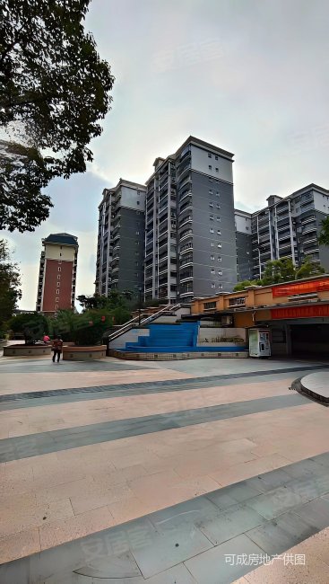 大润发商圈 福泰华庭 豪装送全屋家私家电 交通便利 电梯房