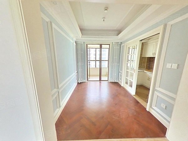 【多图】海尔海逸公馆,青岛二中租房,海尔海逸公馆 3室2厅2卫 电梯房