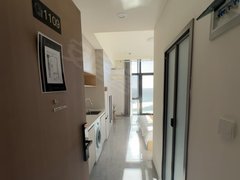 北京朝阳十里河甩 十里河 潘家园 分白街出租三户合租主卧阳台 随时看出租房源真实图片