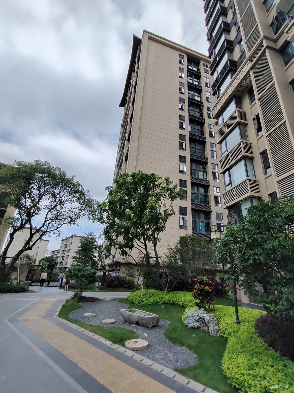 南宁房产网>南宁二手房>西乡塘二手房>北大路二手房>建发鼎华北大珑廷