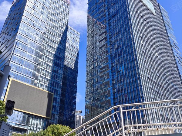 昆明五华南屏街片区鸿城广场南屏街正义坊傲城大厦旁 鸿城广场 精装南