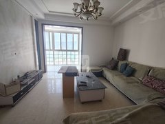 巴中巴州回风回风亭希尔顿旁 电梯两居室 车位充足 拎包入住出租房源真实图片