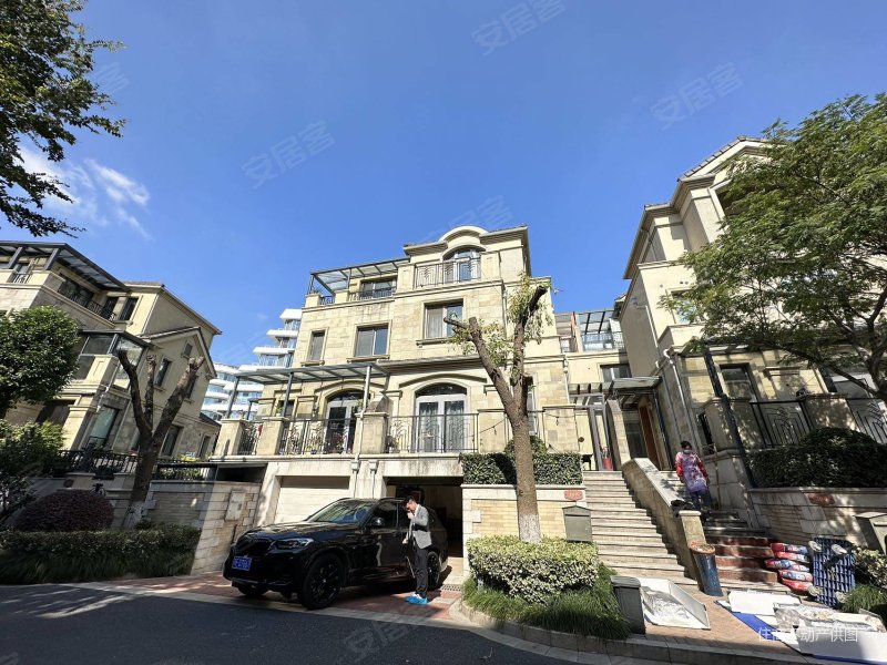 上海房产网>上海二手房>青浦二手房>徐泾二手房>久事西郊名墅>800_600