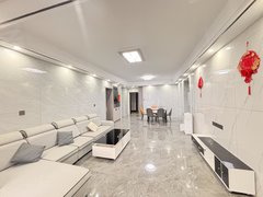 宜春袁州袁州新城锦川小区三房 价格真实 配套齐全 包车位 多套房源选择出租房源真实图片