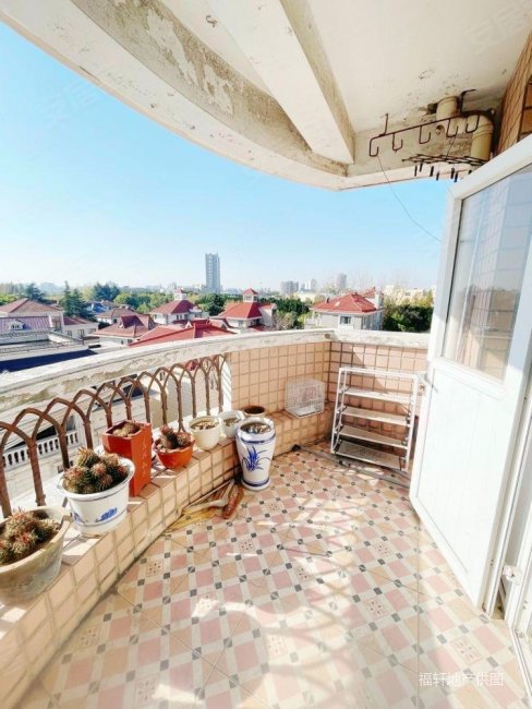 使用面积大!带停车位,嘉乐花园二手房,303万,4室3厅,2卫,101.