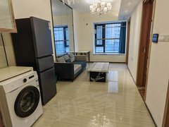 咸阳秦都秦都城区万达商圈！恒大帝景南向无遮挡，家电齐全，拎包入住出租房源真实图片