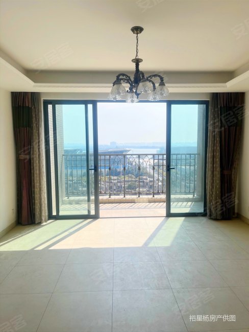 小区c位大南阳台正湖景163平五房价格是可以谈哦