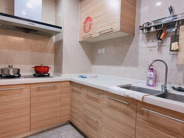 三亚吉阳水三千三亚棕榈滩(西区)三亚棕榈滩(西区) 拎包入住 精装修 阳光充足出租房源真实图片