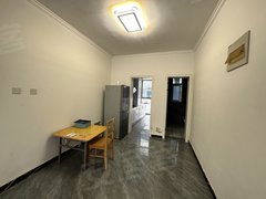 阜阳阜南复政路城市花园小区 二楼 两室 东边户出租房源真实图片
